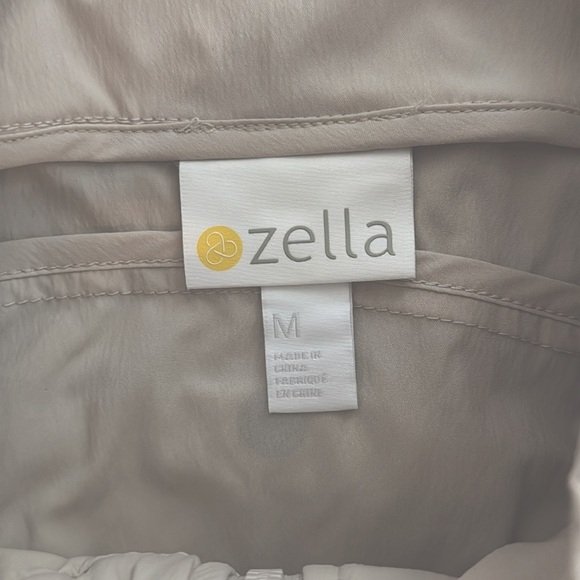 NWT ZELLA Step Out Water Repellent Jacket Stowaway Hood Moonbeam Beige Medium - Picture 3 of 4